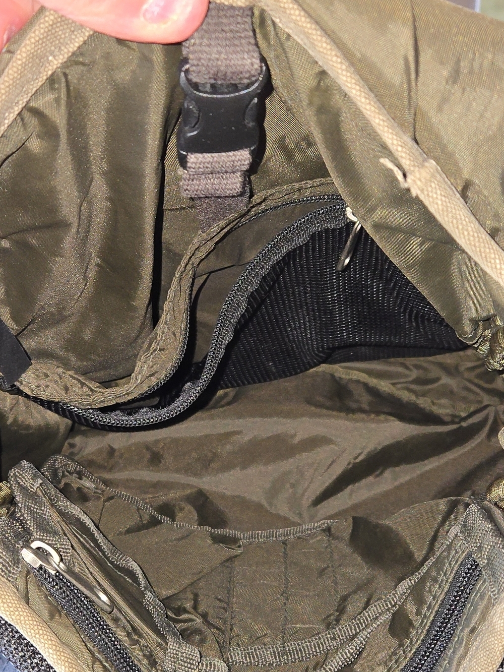 UNIONBAY Canvas Messenger Bag in Tan with Black Trim - Picture 3 of 3